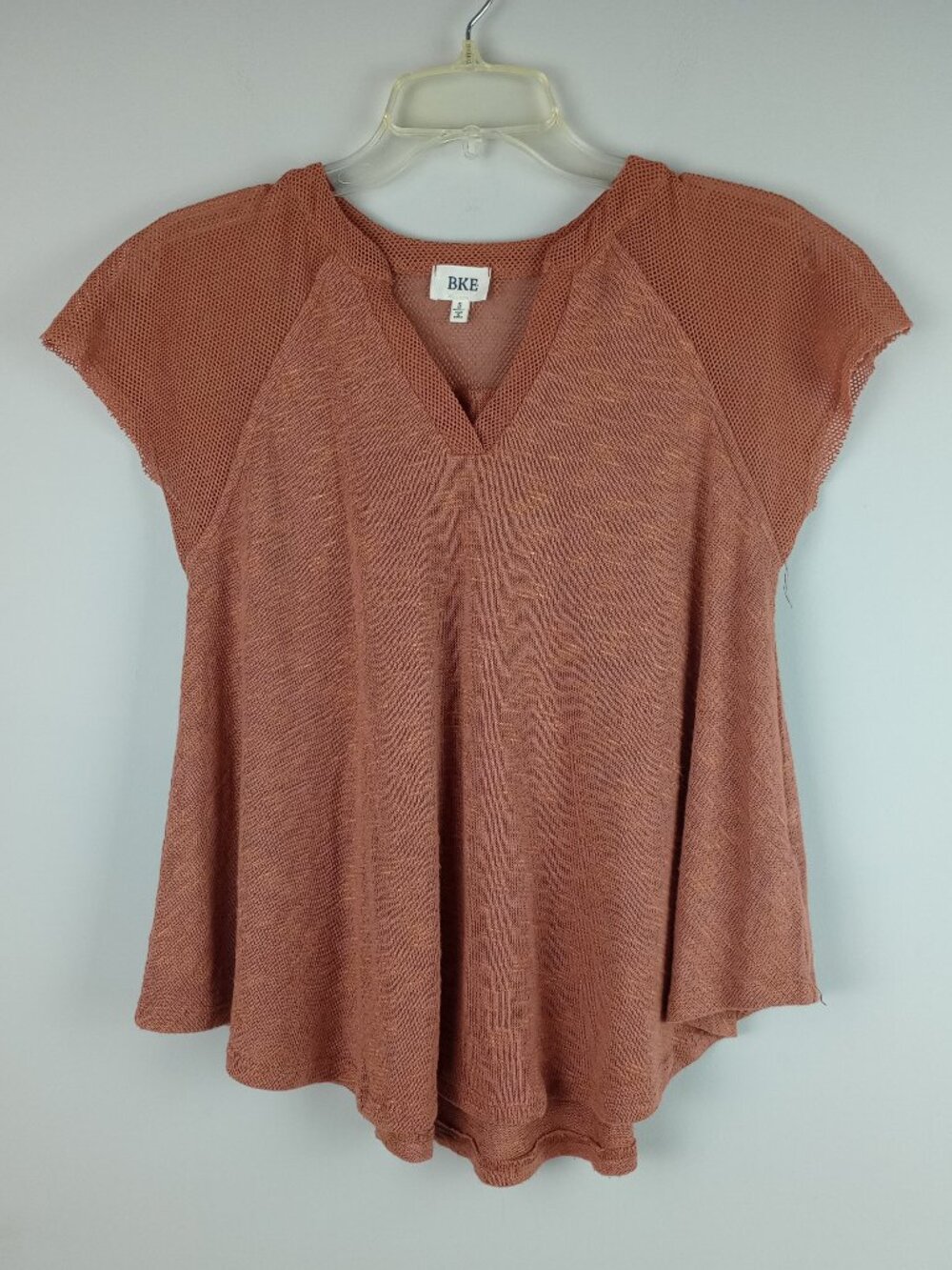 BKE Womens S Brown Rust V Neck Mesh Short Sleeve Knit Flowy Blouse Shirt